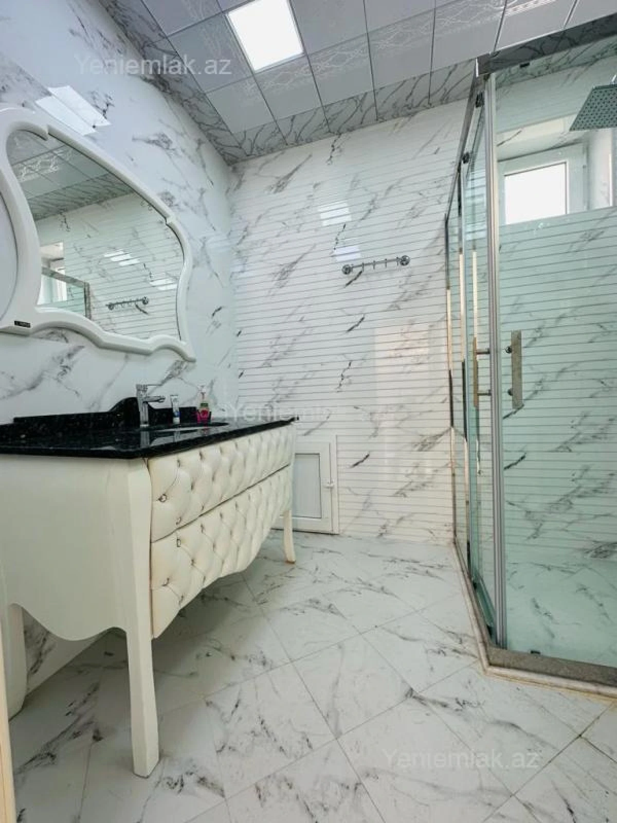 Satılır 4 otaqlı həyət evi 180 m²