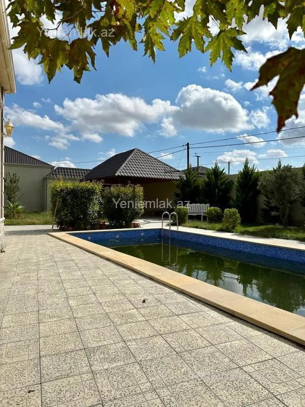 Satılır 4 otaqlı həyət evi 180 m²