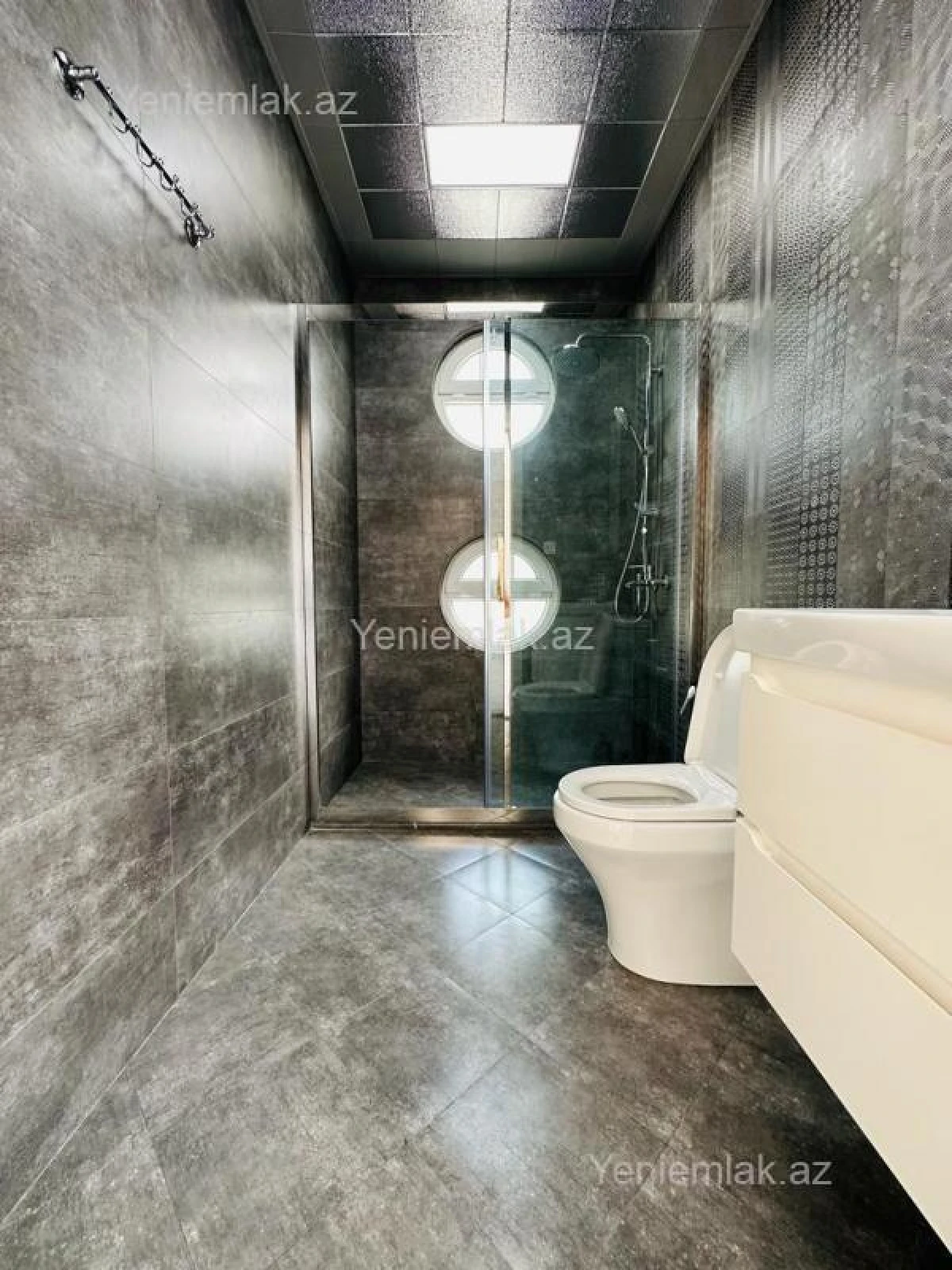 Satılır 4 otaqlı həyət evi 180 m²