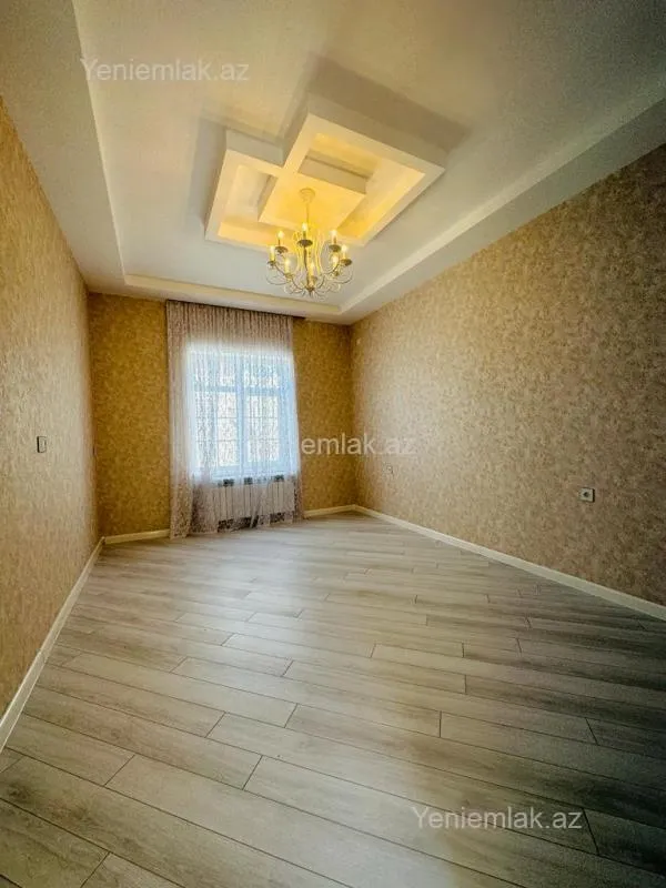 Satılır 4 otaqlı həyət evi 180 m²
