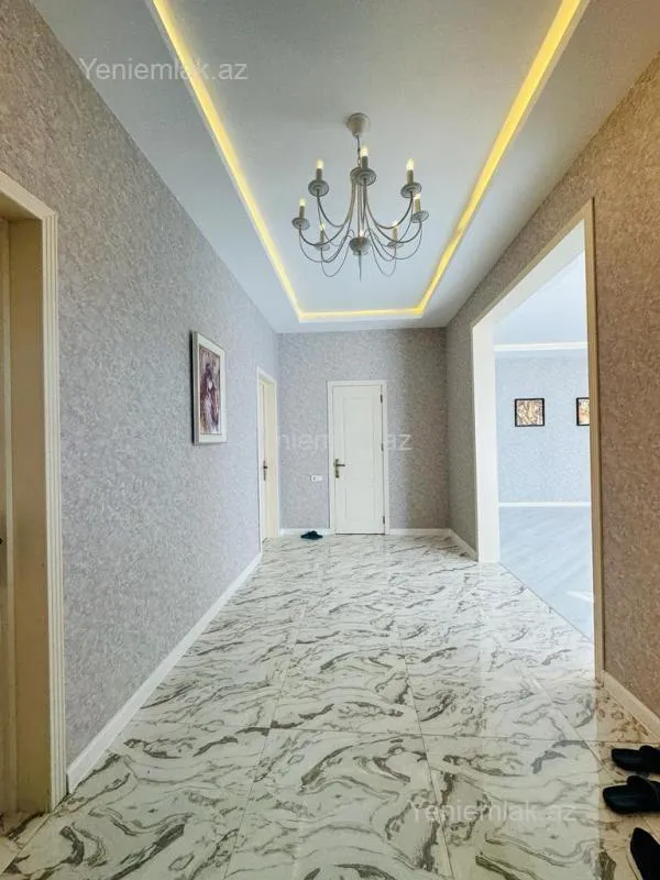 Satılır 4 otaqlı həyət evi 180 m²
