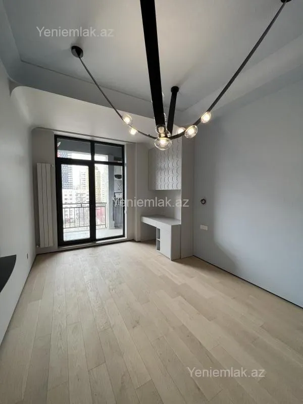 Satılır 3 otaqlı yeni tikili 109 m²