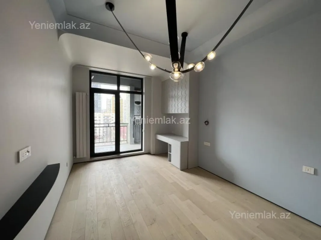 Satılır 3 otaqlı yeni tikili 109 m²