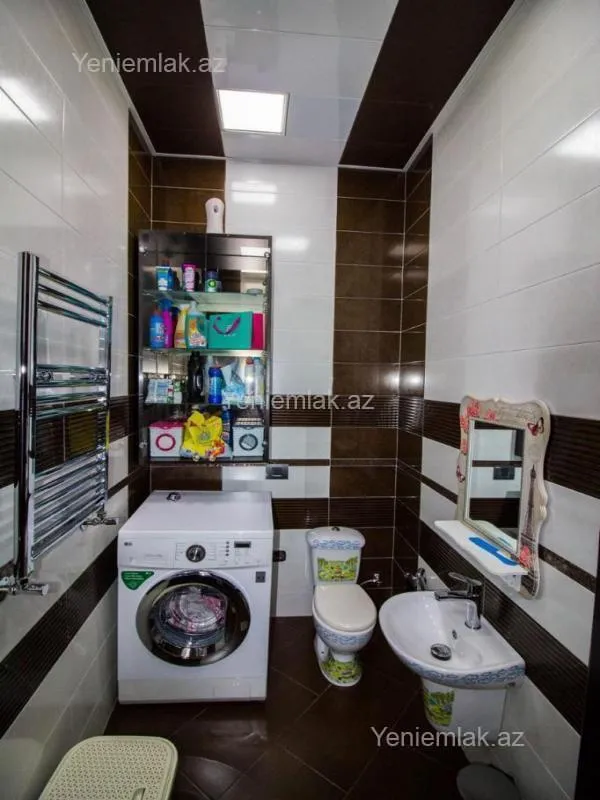 Satılır 5 otaqlı yeni tikili 300 m²