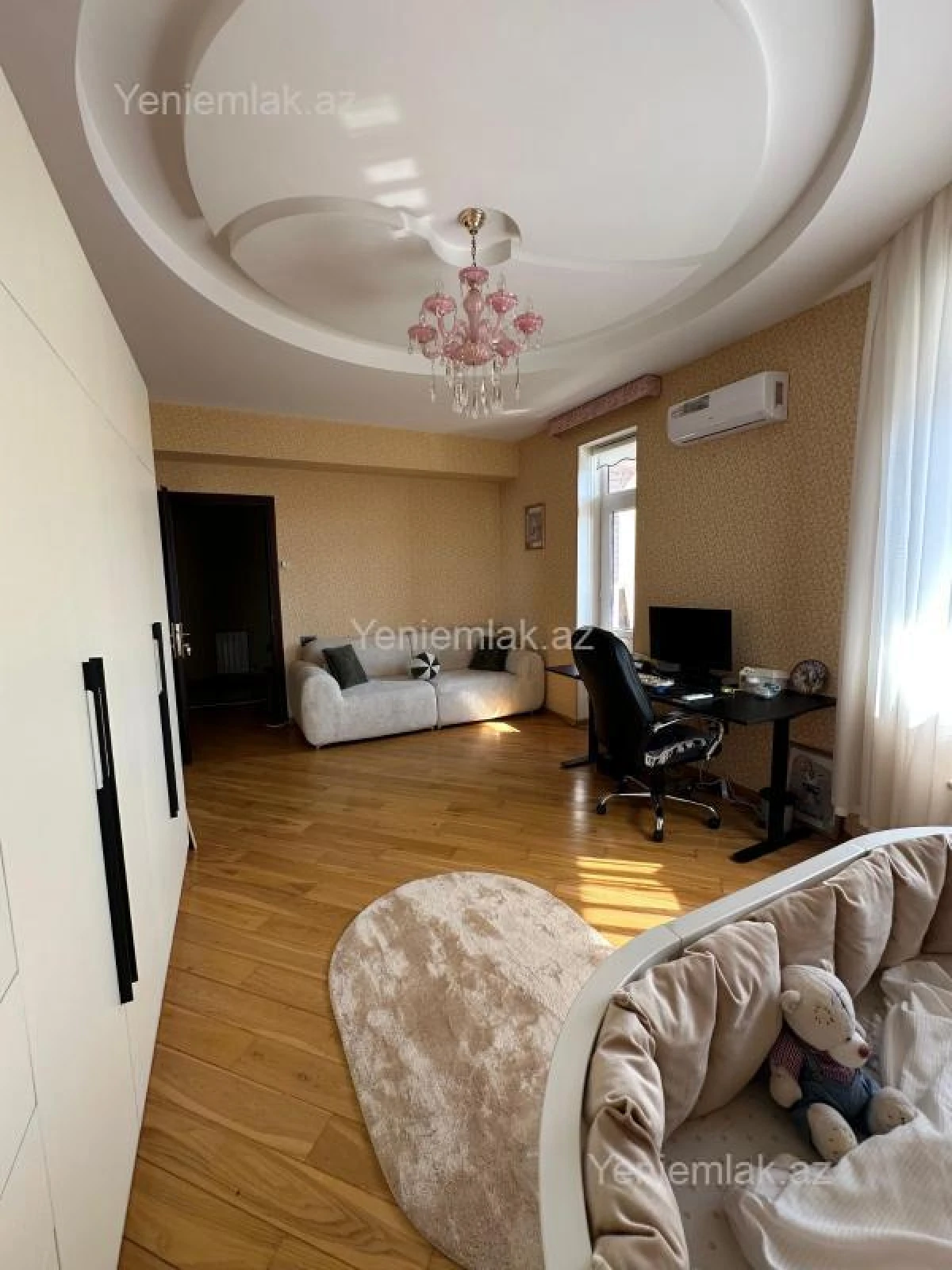 Satılır 5 otaqlı yeni tikili 300 m²