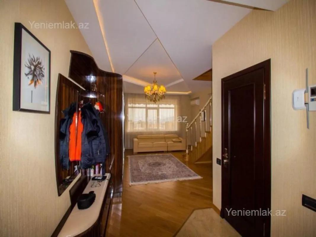 Satılır 5 otaqlı yeni tikili 300 m²