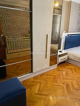 Satılır 3 otaqlı köhnə tikili 85 m²