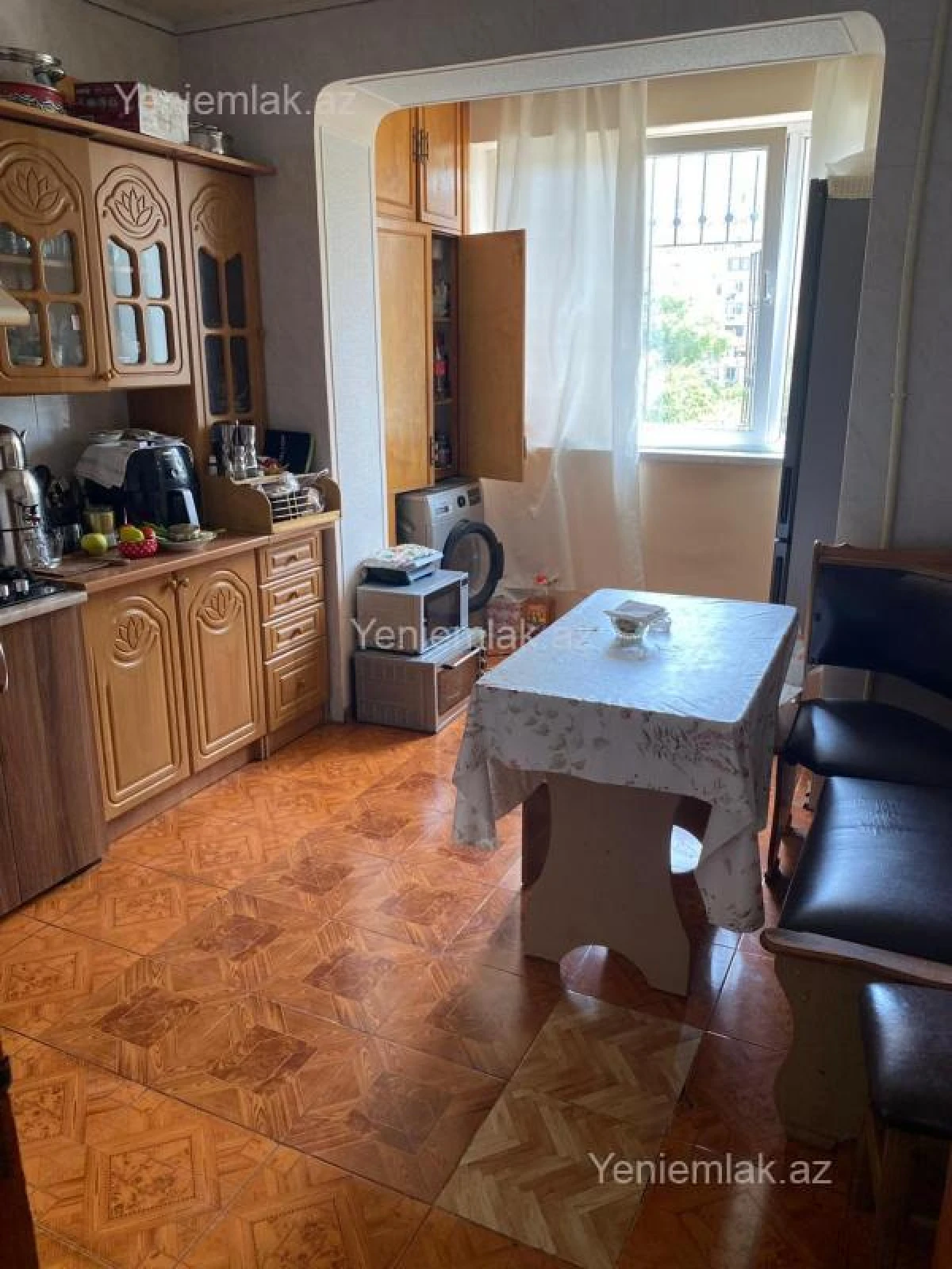 Satılır 3 otaqlı köhnə tikili 85 m²