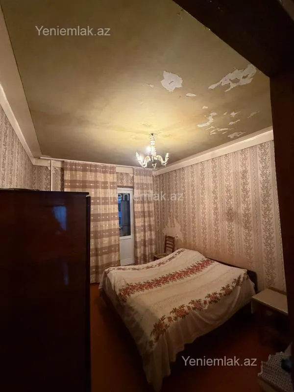 Satılır 4 otaqlı köhnə tikili 87 m²