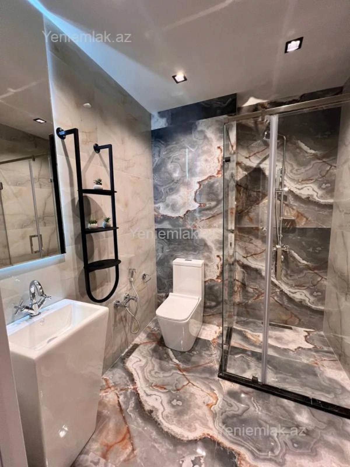 Satılır 3 otaqlı yeni tikili 119 m²