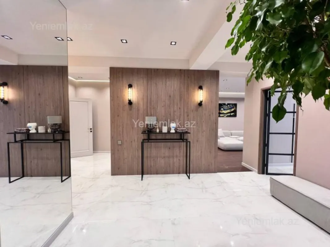 Satılır 3 otaqlı yeni tikili 119 m²