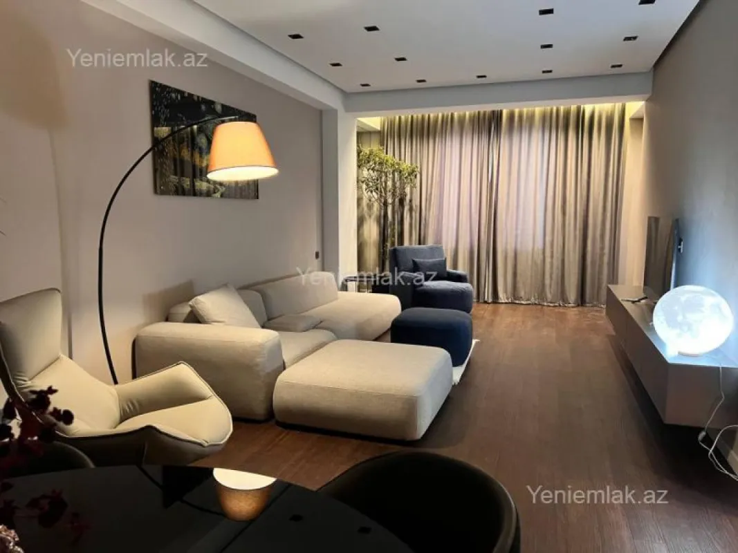 Satılır 3 otaqlı yeni tikili 119 m²