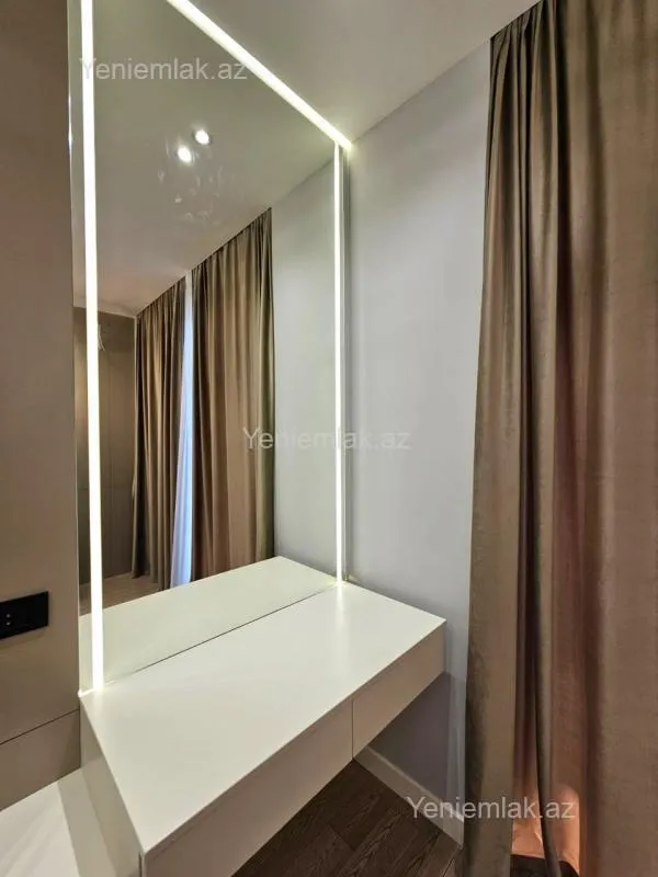 Satılır 3 otaqlı yeni tikili 103 m²