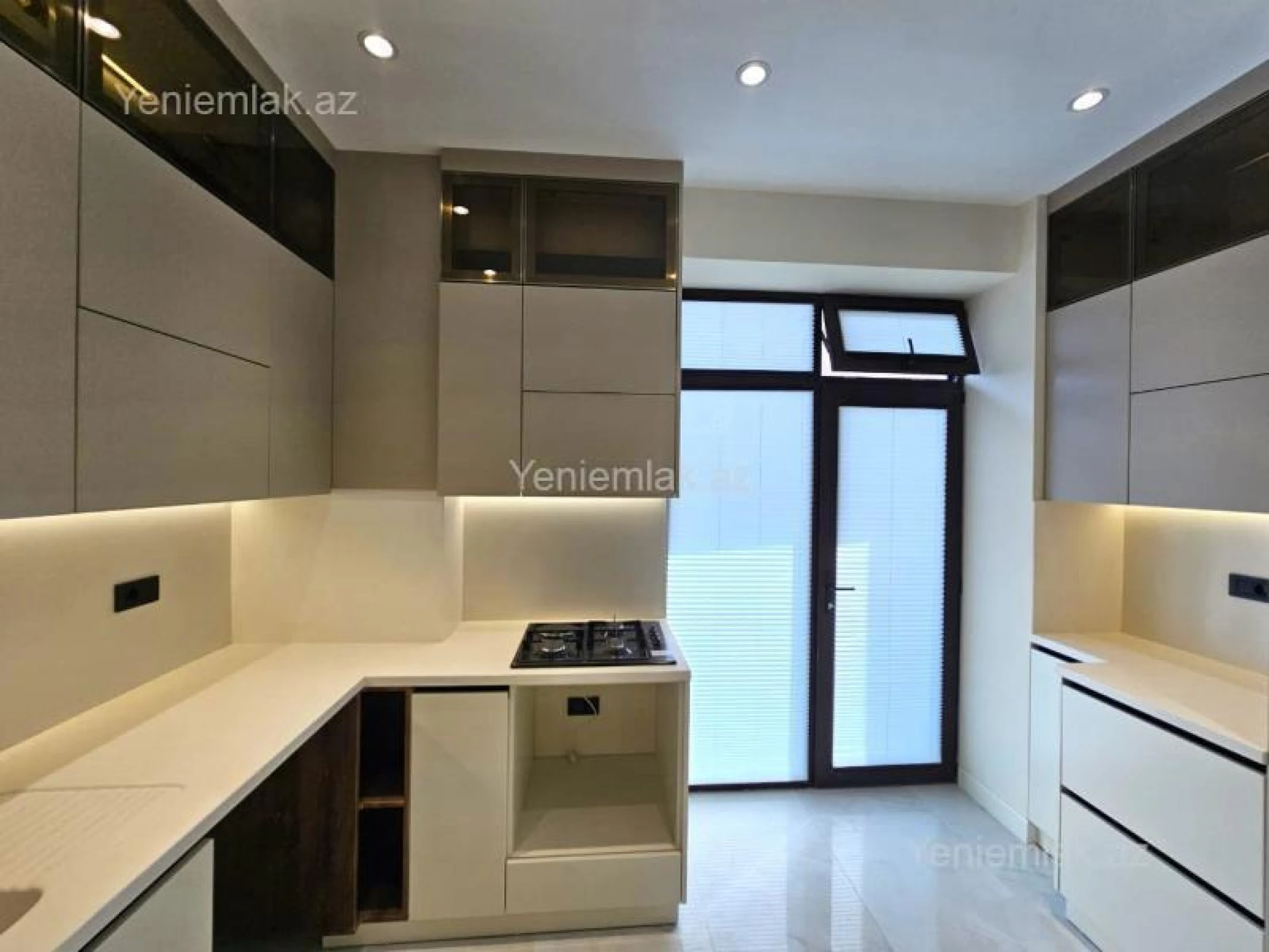 Satılır 3 otaqlı yeni tikili 103 m²