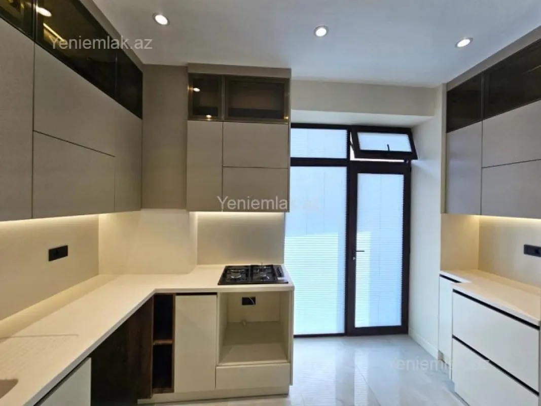 Satılır 3 otaqlı yeni tikili 103 m²