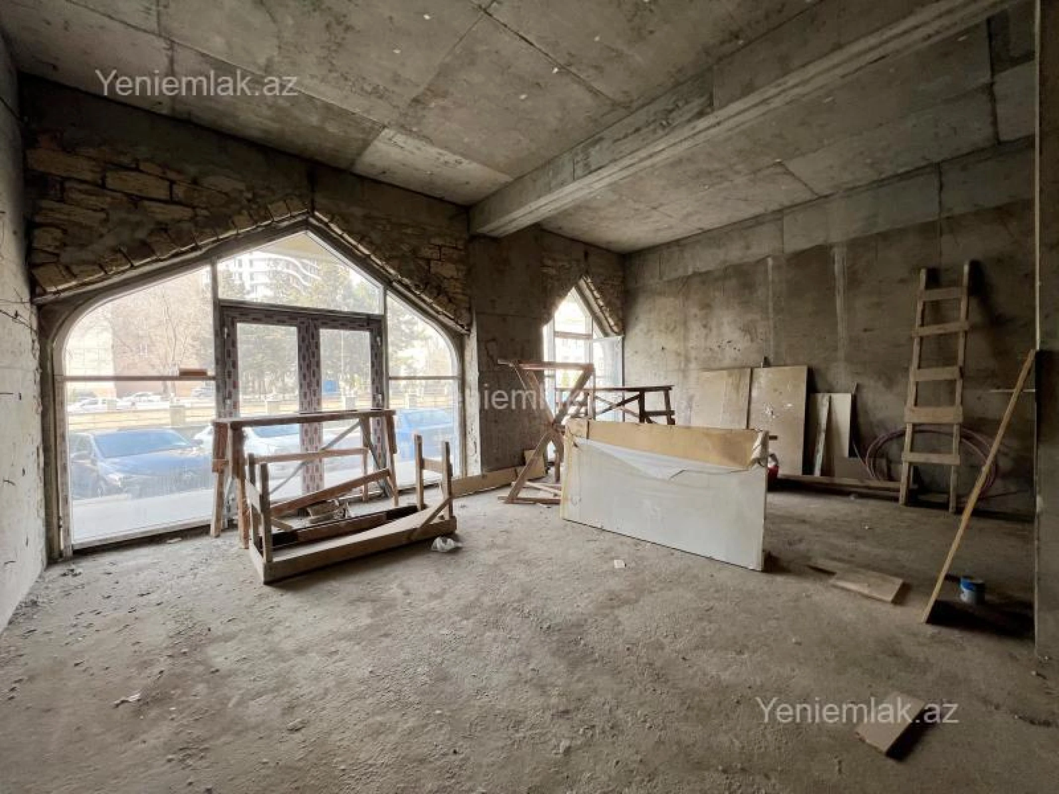 Satılır 1 otaqlı obyekt 91 m²