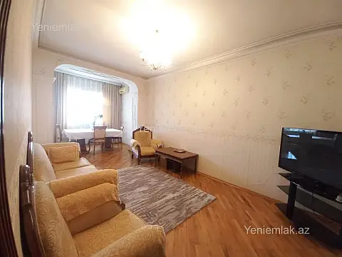 Satılır 3 otaqlı yeni tikili 80 m²