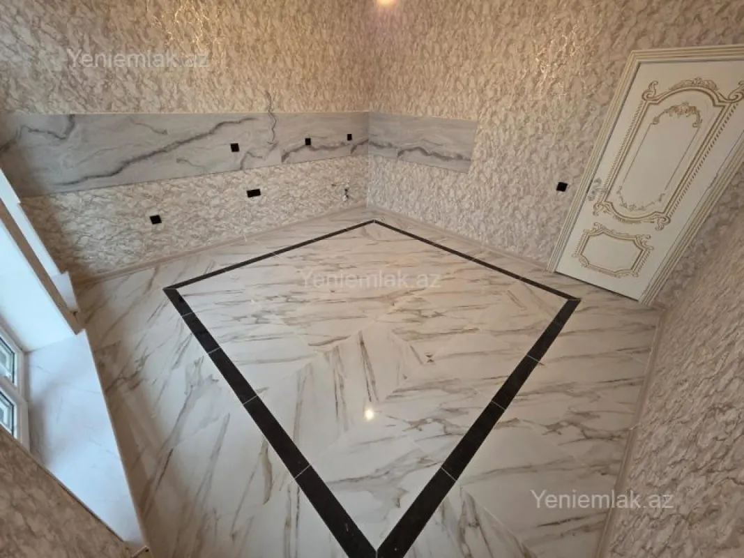 Satılır 5 otaqlı həyət evi 250 m²