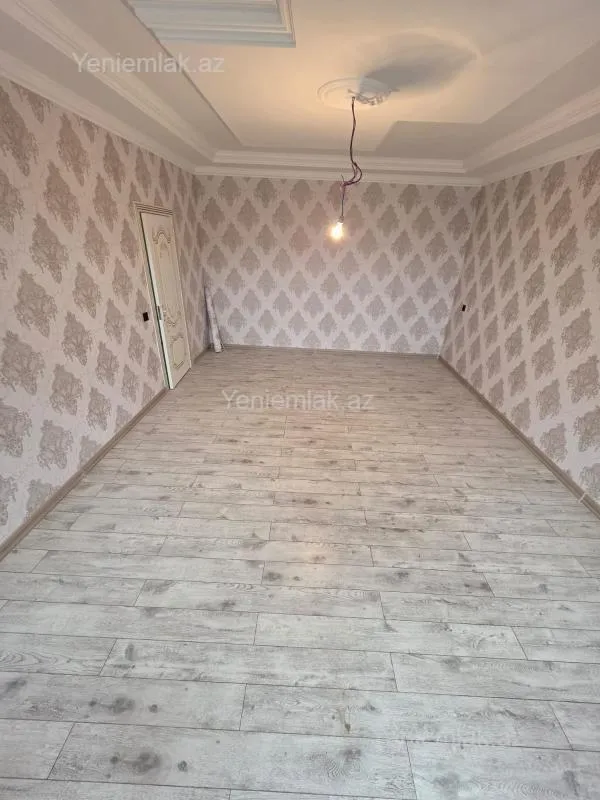 Satılır 5 otaqlı həyət evi 250 m²