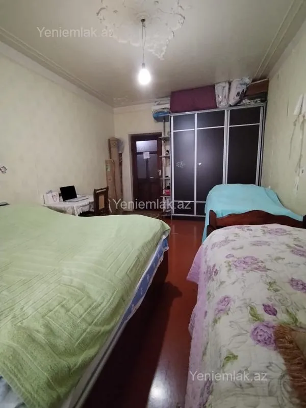 Satılır 3 otaqlı köhnə tikili 65 m²