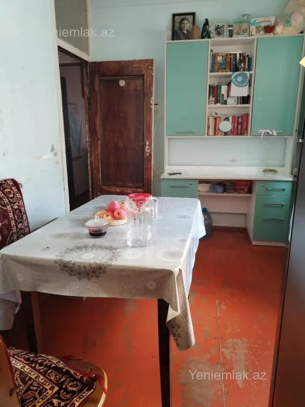 Satılır 3 otaqlı köhnə tikili 65 m²