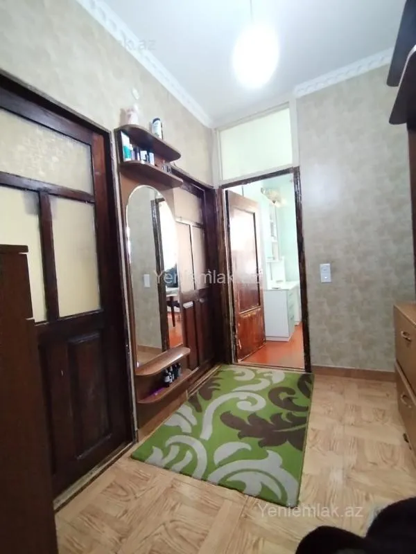 Satılır 3 otaqlı köhnə tikili 65 m²