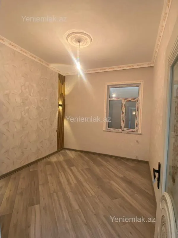 Satılır 6 otaqlı həyət evi 200 m²
