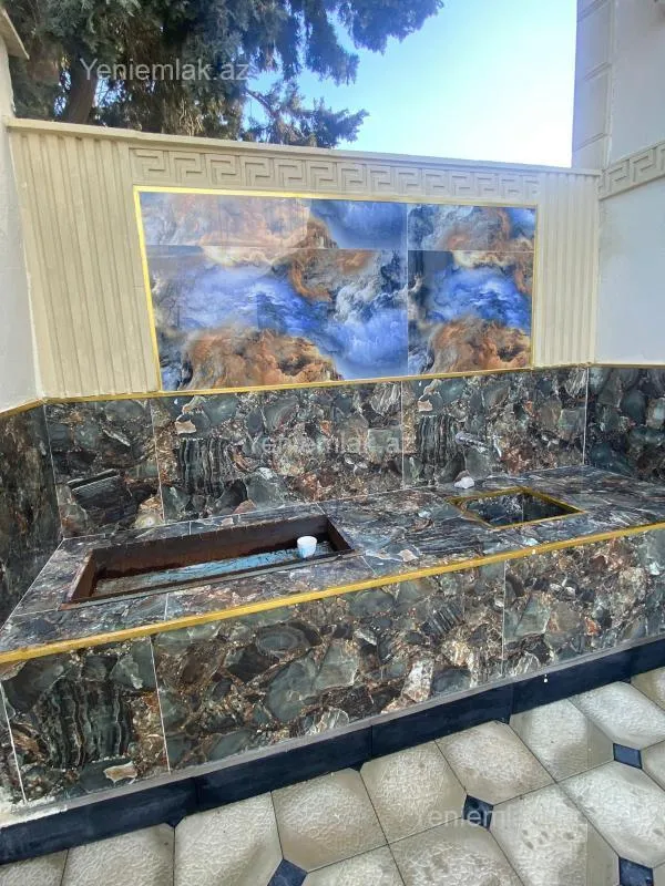 Satılır 6 otaqlı həyət evi 200 m²