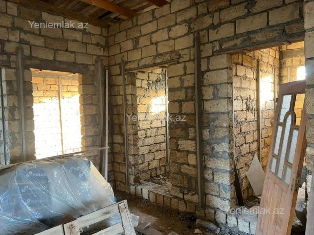 Satılır 4 otaqlı həyət evi 154 m²