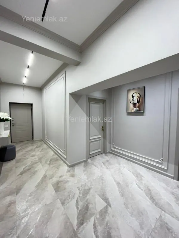 Satılır 3 otaqlı yeni tikili 112 m²