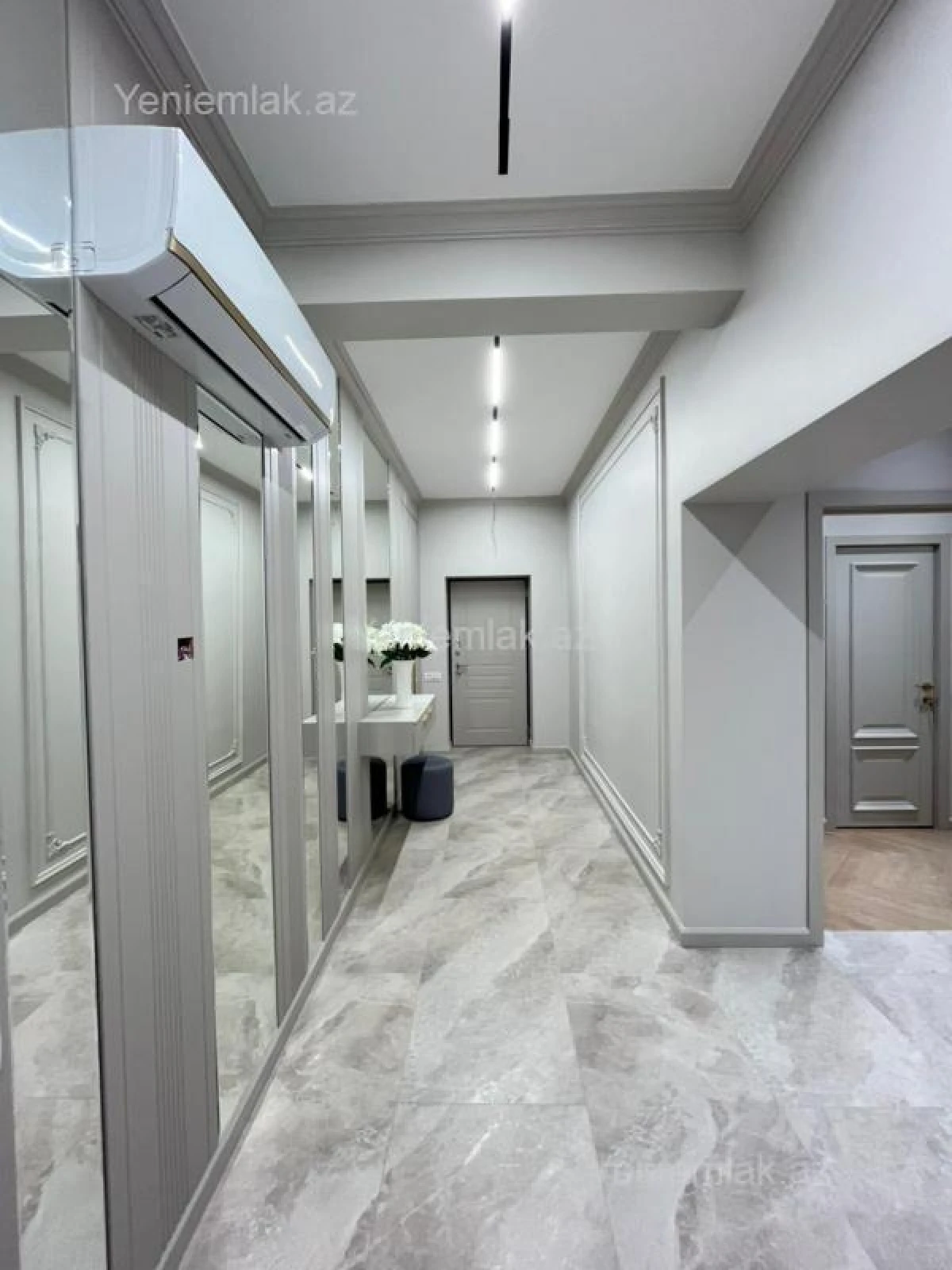 Satılır 3 otaqlı yeni tikili 112 m²