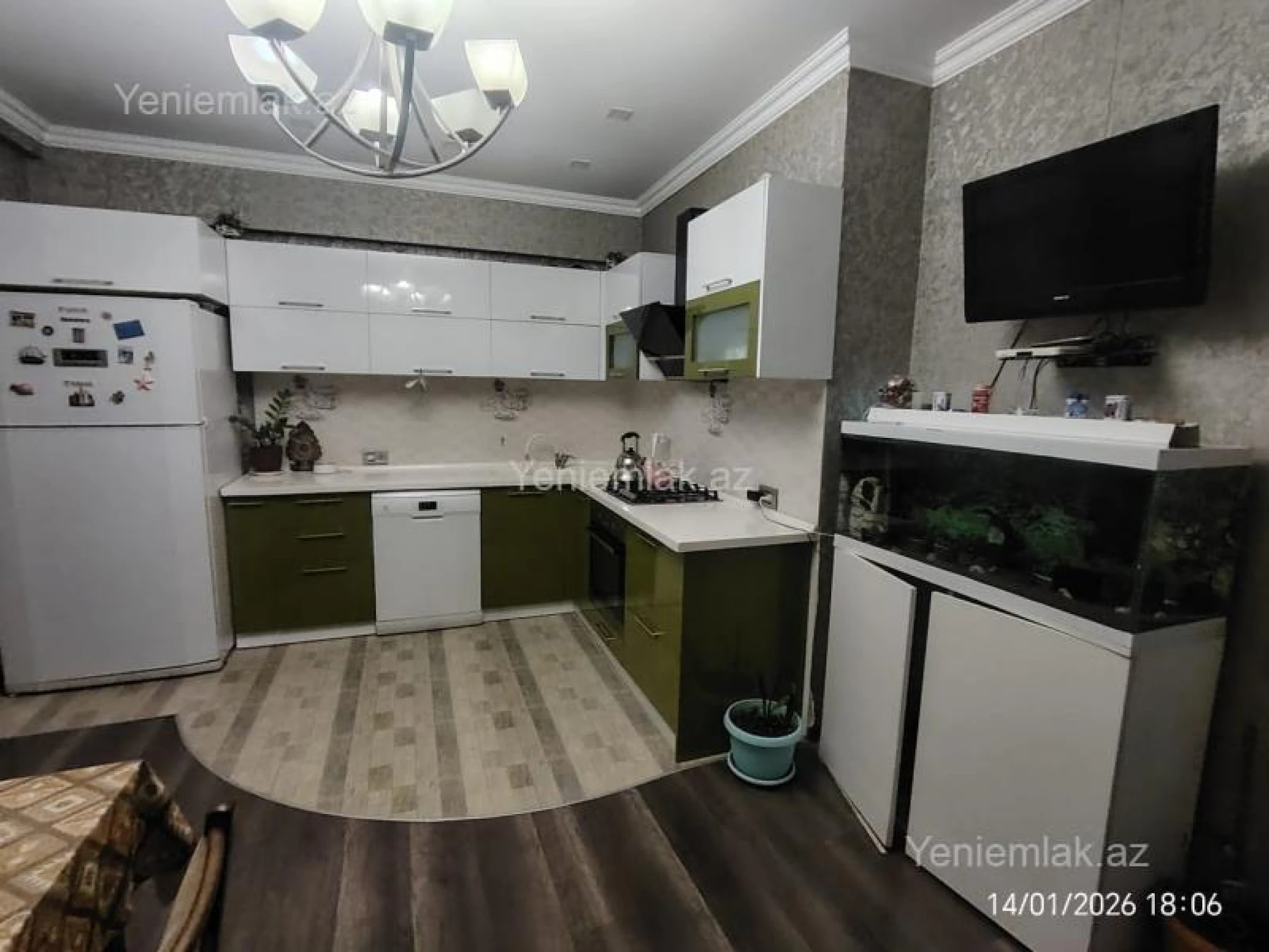 Satılır 2 otaqlı yeni tikili 101 m²