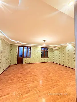 Satılır 4 otaqlı köhnə tikili 80 m²