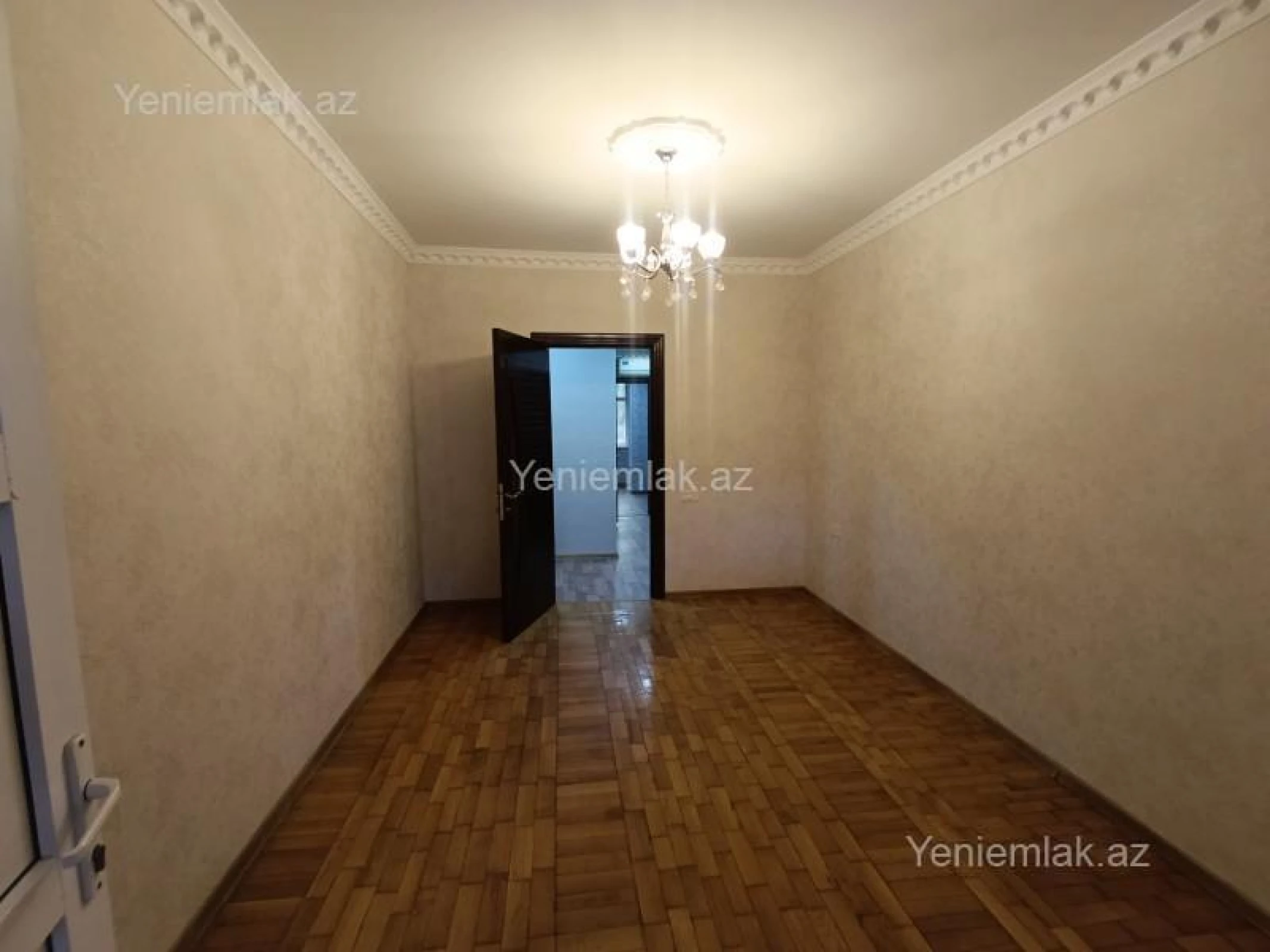 Satılır 3 otaqlı köhnə tikili 90 m²