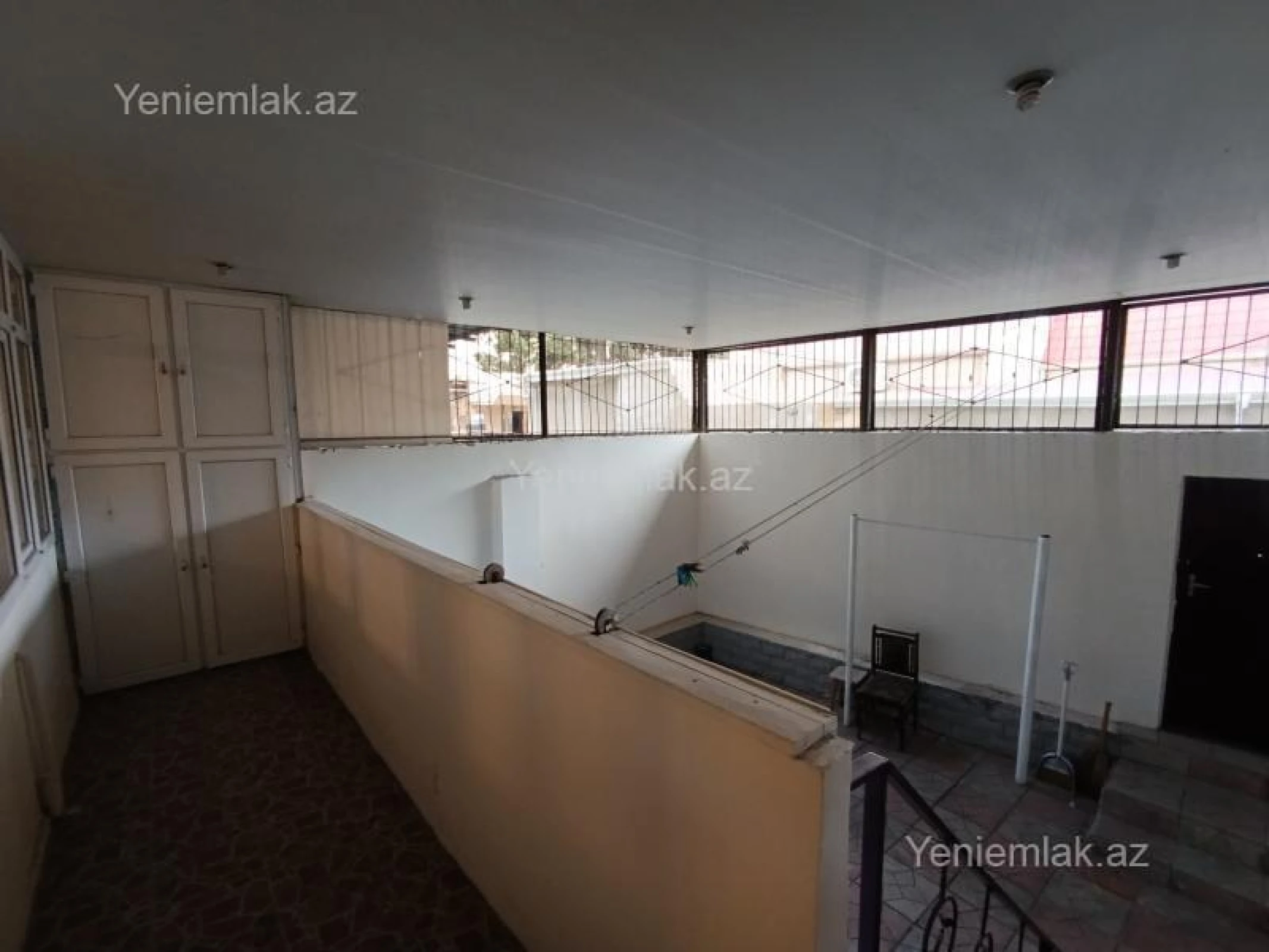 Satılır 3 otaqlı köhnə tikili 90 m²