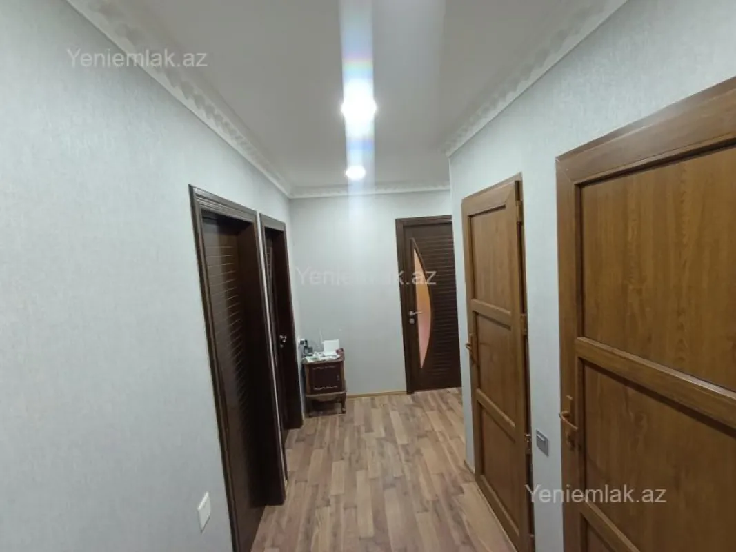 Satılır 3 otaqlı köhnə tikili 90 m²