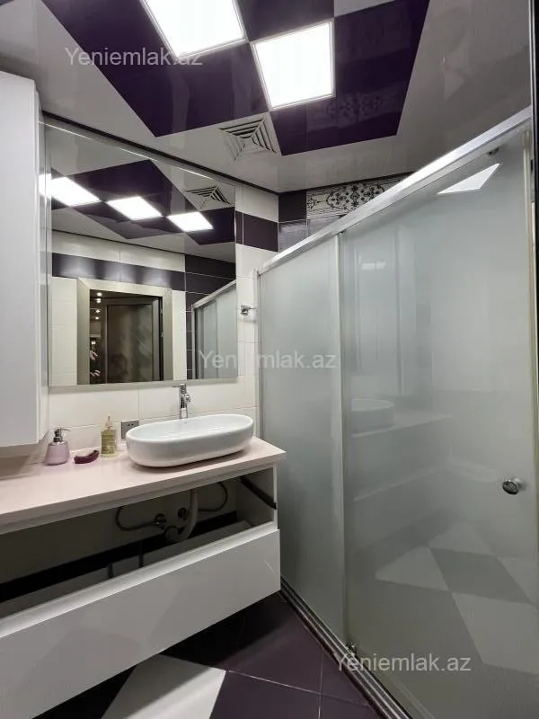 Satılır 2 otaqlı yeni tikili 68 m²