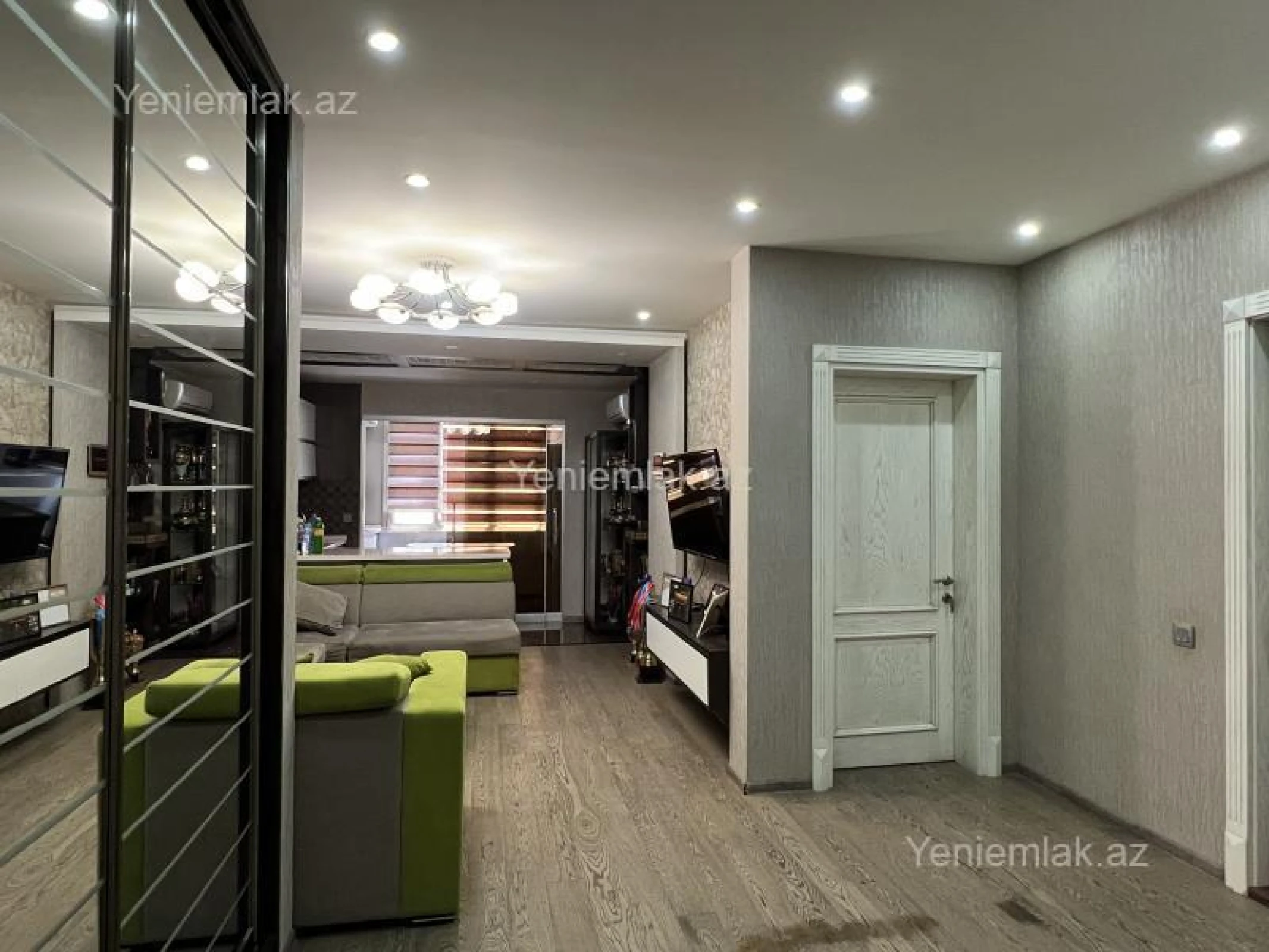 Satılır 2 otaqlı yeni tikili 68 m²