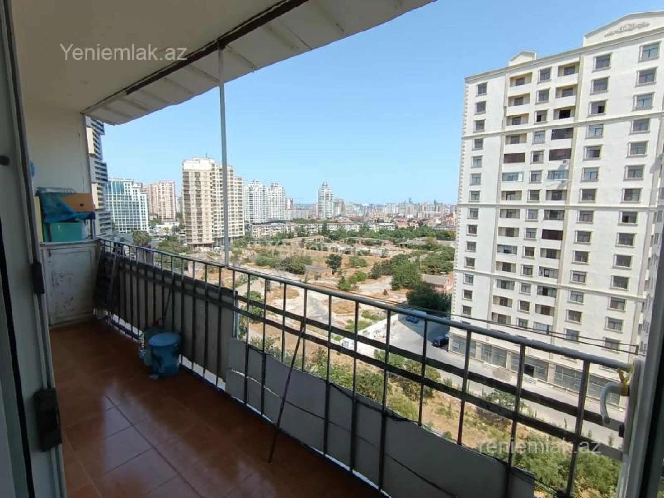 Satılır 3 otaqlı köhnə tikili 100 m²