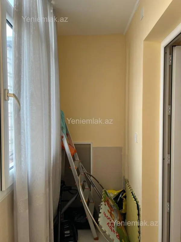 Satılır 3 otaqlı köhnə tikili 84 m²