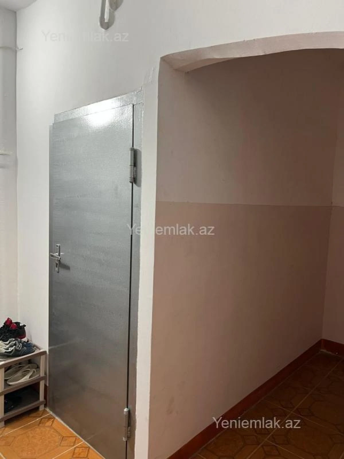 Satılır 3 otaqlı köhnə tikili 84 m²