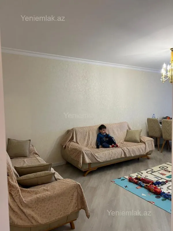 Satılır 3 otaqlı köhnə tikili 84 m²