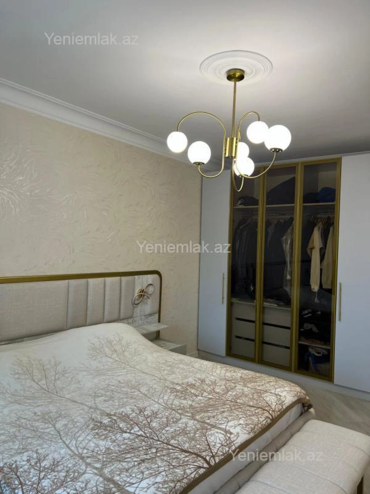 Satılır 3 otaqlı köhnə tikili 84 m²