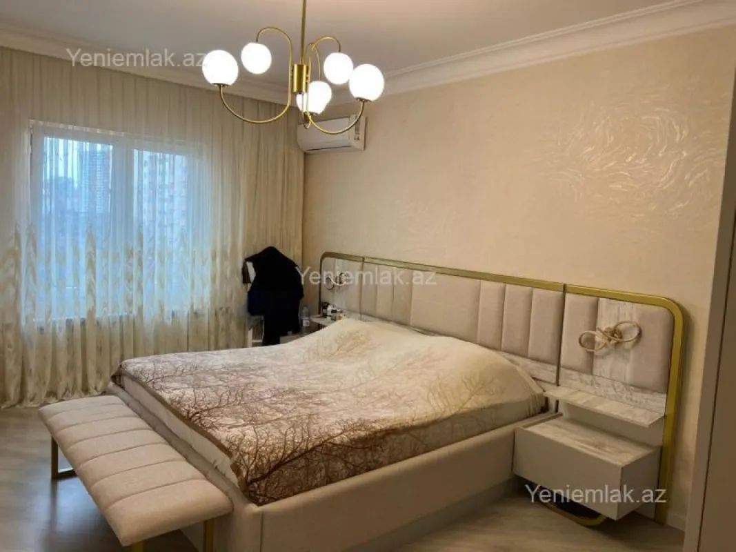 Satılır 3 otaqlı köhnə tikili 84 m²