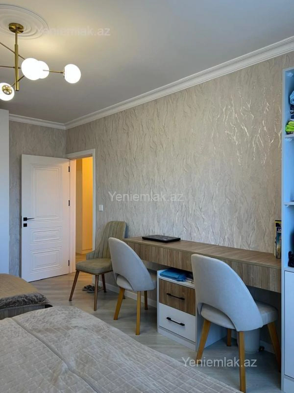 Satılır 3 otaqlı köhnə tikili 84 m²