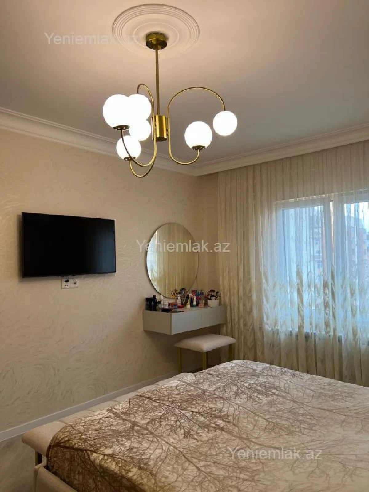 Satılır 3 otaqlı köhnə tikili 84 m²