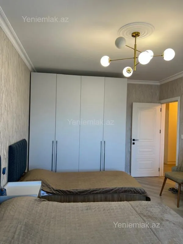 Satılır 3 otaqlı köhnə tikili 84 m²