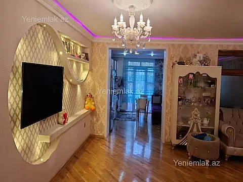 Satılır 3 otaqlı köhnə tikili 90 m²