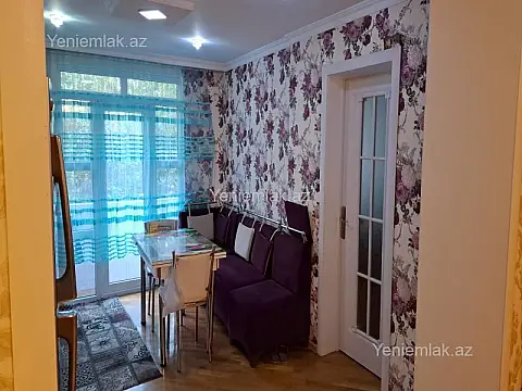 Satılır 3 otaqlı köhnə tikili 90 m²