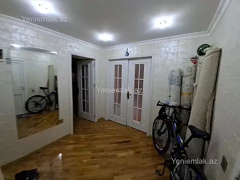 Satılır 3 otaqlı köhnə tikili 90 m²